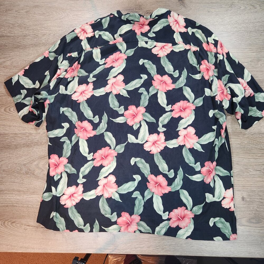 Tommy Bahama Shirt 100% Silk Black Pink Hibiscus XL Fits Like 3XL 4XL 28" PTP - Picture 7 of 9